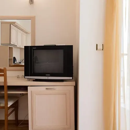 ❤1 Bedroom With Balcony & Kitchen ❤gp❤ *